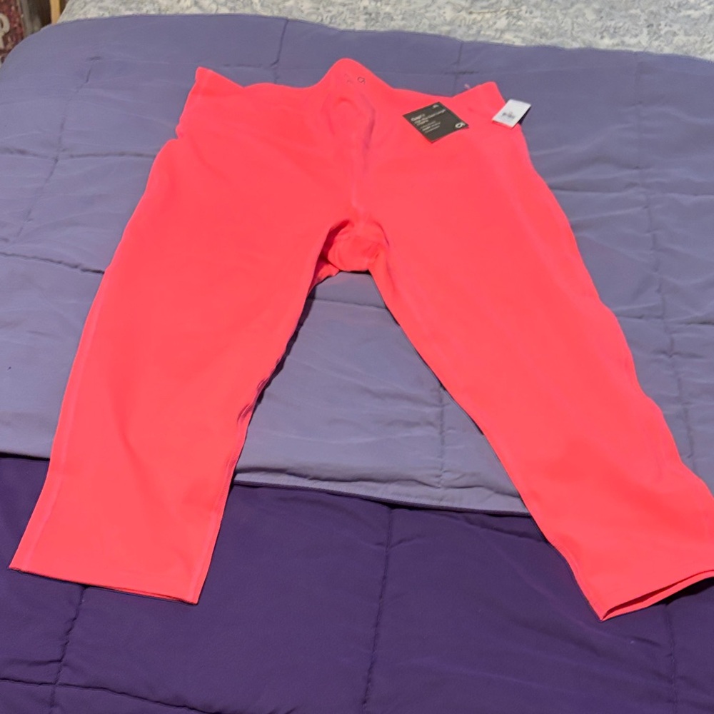 GAP Women’s Neon Coral Leggings. Size XL.